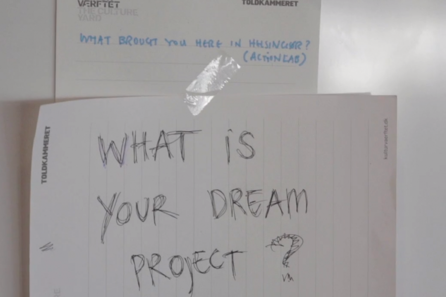 Opslagstavle med et notat: What is your dream project?